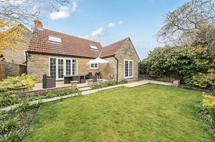 4 Bedroom Barn Conversion For Sale In Carlton Road, Turvey, MK43