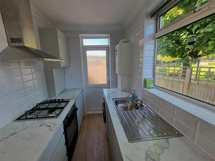 2 Bedroom Maisonette To Rent In Great Cambridge Road, Enfield, EN1