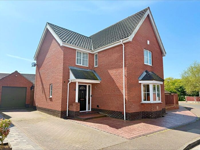 4 Bedroom Detached House For Sale In Covent Garden Road, Caister-on-Sea, NR30