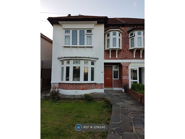 3 Bedroom Semi-Detached House To Rent In Aragon Drive, Ilford, IG6