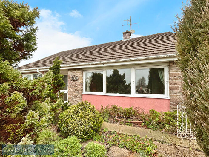 3 Bedroom Bungalow For Sale In Greenfield Drive Kington, HR5