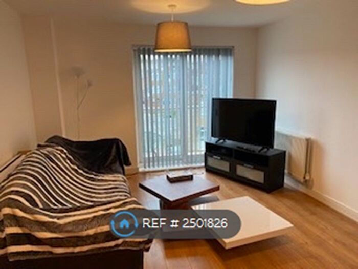 1 Bedroom Flat To Rent In St. James Road, Brentwood, CM14