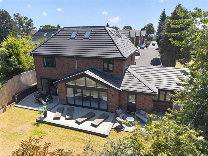 5 Bedroom Detached House For Sale In Carlton Close, Sutton Coldfield, B75