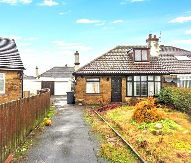 2 Bedroom Semi-Detached Bungalow For Sale In Southlands Avenue, Thornton, Bradford, BD13