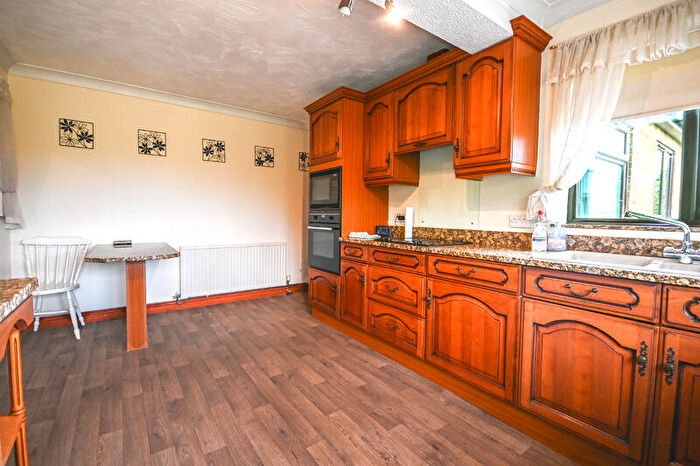 2 Bedroom Bungalow For Sale In Saltney Gate, Saracens Head, Lincolnshire, PE12
