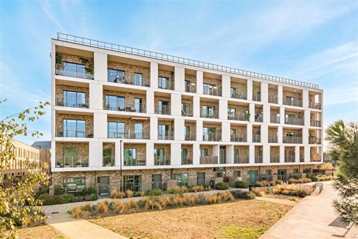 1 Bedroom Flat For Sale In Valley Road, New Cross, SE14