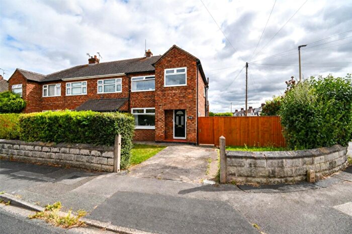 3 Bedroom Semi-Detached House For Sale In Maple Grove, Whitby, Ellesmere Port, CH66