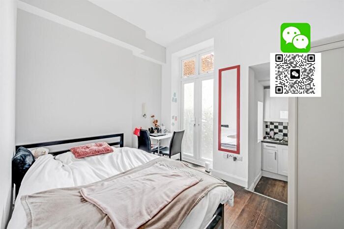 Studio To Rent In Matheson Road, West Kensington, W14