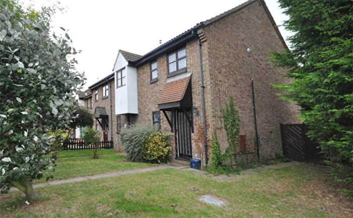 2 Bedroom End Of Terrace House To Rent In The Drakes, Shoeburyness, SS3
