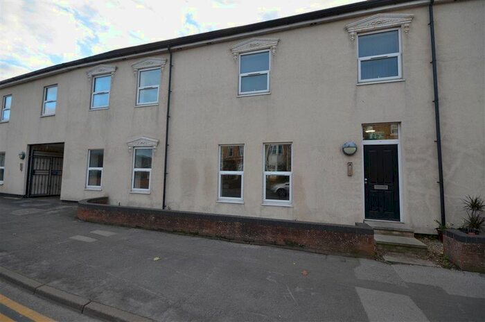 3 Bedroom Flat To Rent In Queen Street, Eastfield House, Withernsea, HU19
