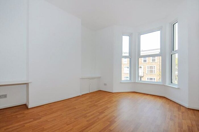2 Bedroom Property To Rent In Fenwick Road, SE15