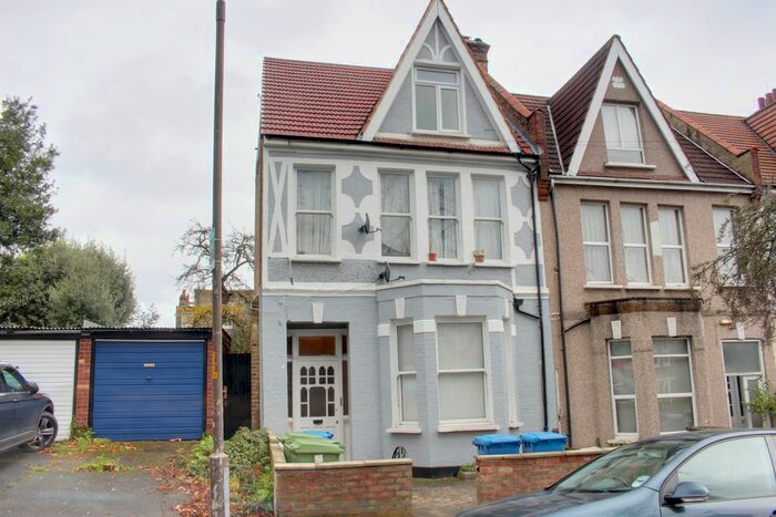 1 Bedroom Flat To Rent In Holmdene Avenue, Herne Hill, SE24