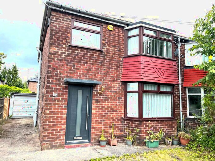 3 Bedroom Semi-Detached House To Rent In Jayton Avenue, East Didsbury, M20