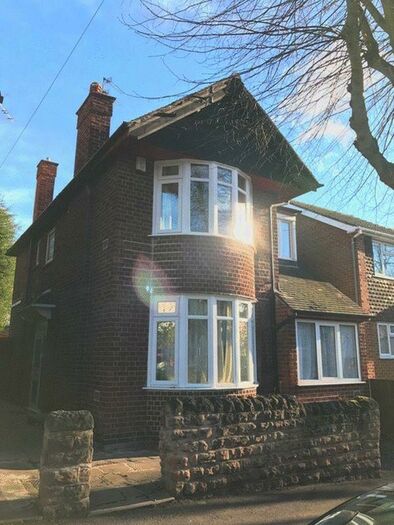 5 Bedroom Semi-Detached House To Rent In Harrington Drive, Nottingham, NG7