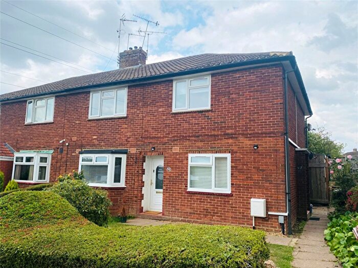 2 Bedroom Detached House To Rent In Grove Road, Borehamwood, Hertfordshire, WD6