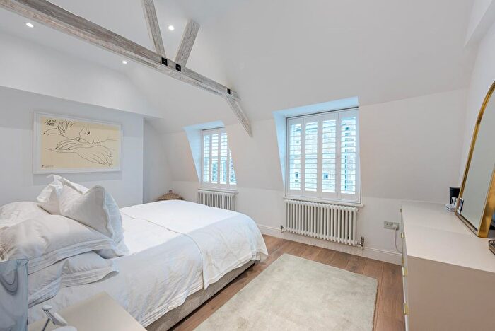2 Bedroom Flat For Sale In Rectory Grove, London, SW4