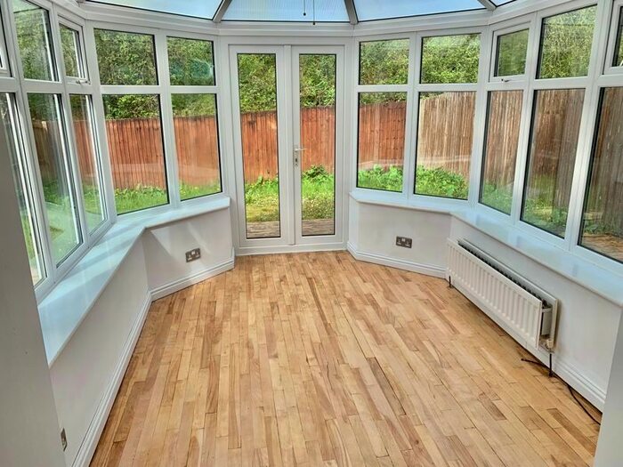 4 Bedroom Detached House For Sale In Parc Penscynnor, Cilfrew, Neath, SA10