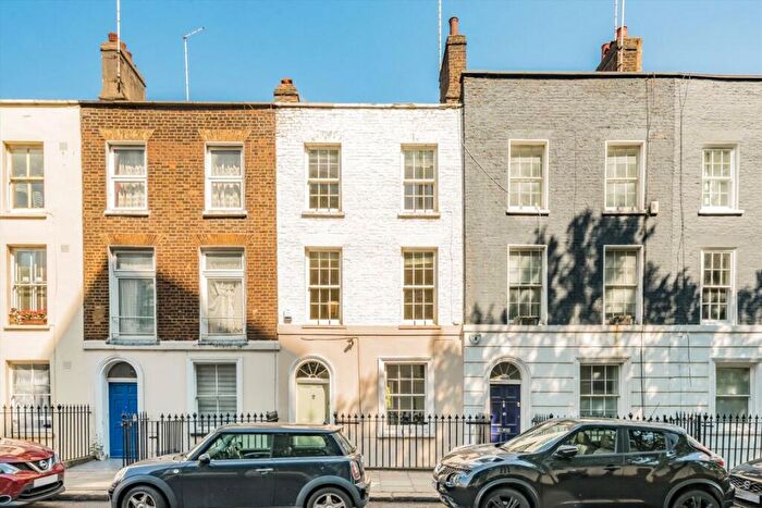 4 Bedroom House To Rent In Mornington Crescent, Camden, NW1