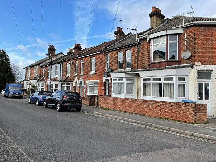 2 Bedroom Apartment To Rent In Macnaghten Road, SO18