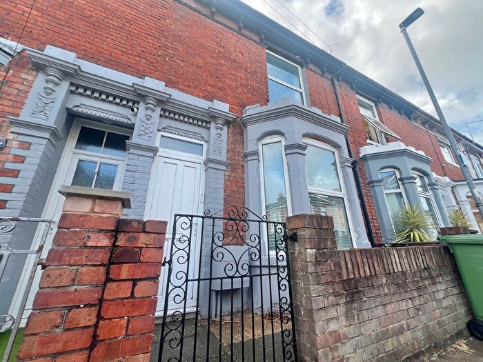 3 Bedroom Terraced House For Sale In Shearer Road, Portsmouth, PO1