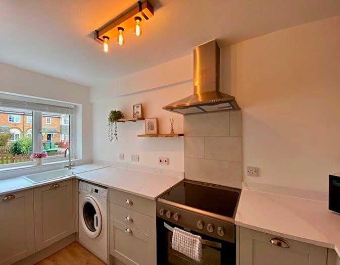 2 Bedroom End Of Terrace House To Rent In Lupin Walk, Aylesbury, HP21