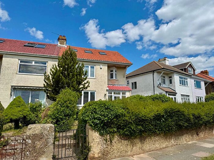 5 Bedroom Semi-Detached House To Rent In Kingsway, Chatham, ME5