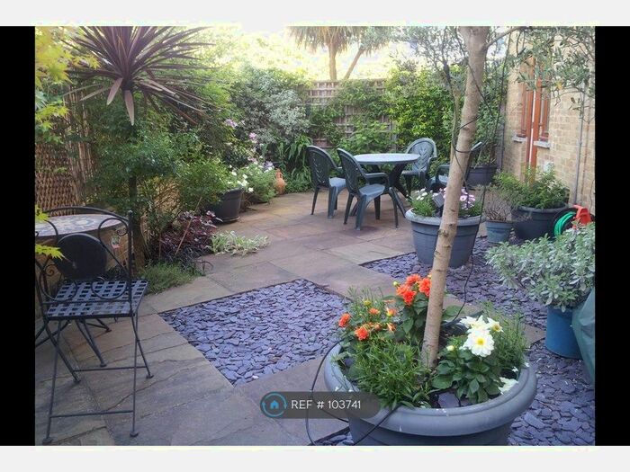 2 Bedroom Flat To Rent In Hemsworth Street, London, N1