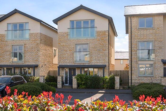 4 Bedroom House To Rent In Hopton Way, Lansdown, BA1