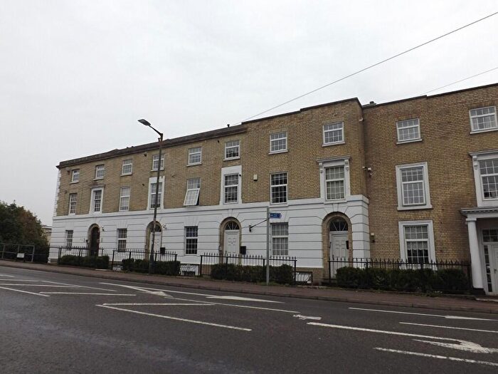 1 Bedroom Apartment To Rent In Kneesworth Street, Royston, SG8
