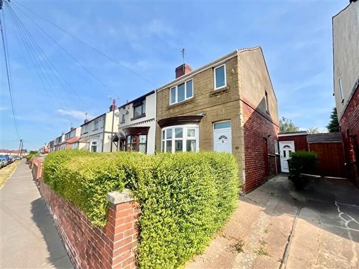 3 Bedroom Semi-Detached House For Sale In Halesworth Road, Sheffield, S13
