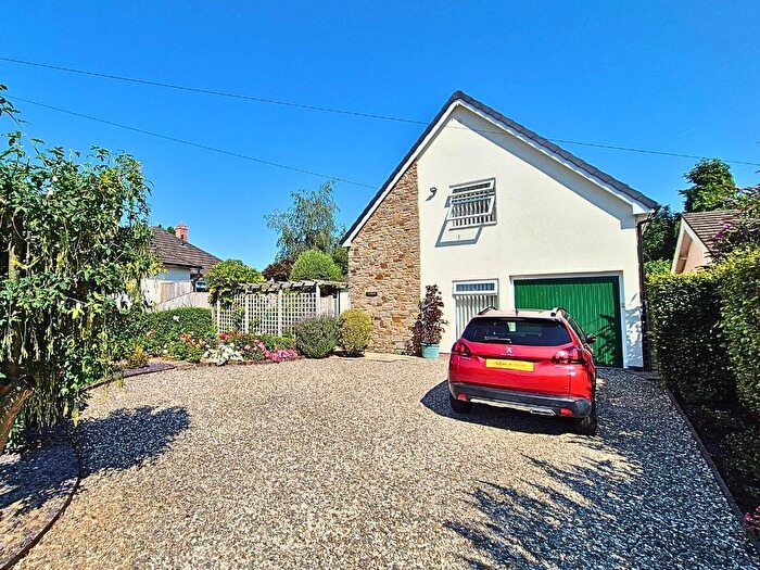 4 Bedroom Detached House For Sale In Stockenhill Road, Leominster, Herefordshire, HR6