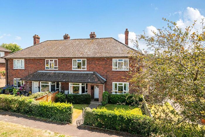 2 Bedroom Flat For Sale In Victoria Park, Castle Cary, BA7