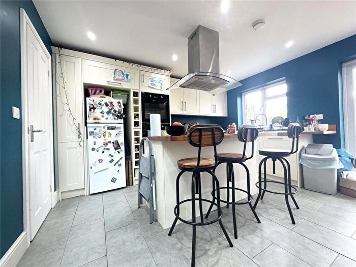 3 Bedroom Terraced House To Rent In Tydeman Street, Gorse Hill, Swindon, Wiltshire, SN2