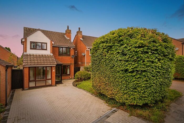 4 Bedroom Detached House For Sale In Gilderdale Close, Birchwood, Warrington, Cheshire, WA3