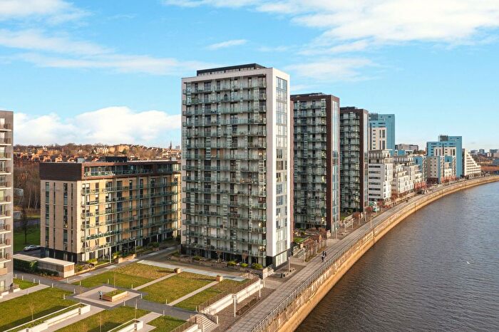 1 Bedroom Flat For Sale In Meadowside Quay Walk, Partick, G11
