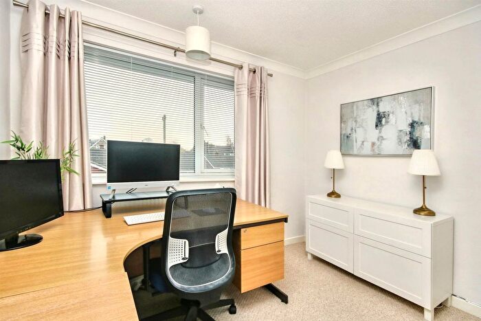 3 Bedroom End Of Terrace House For Sale In Impala Close, Old Catton, Norwich, NR6