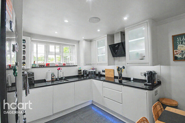 1 Bedroom Flat To Rent In Faymore Gardens, South Ockendon, RM15