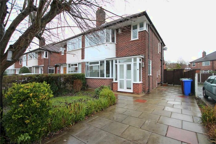 3 Bedroom Semi-Detached House To Rent In Lynway Drive, Withington, Manchester, M20