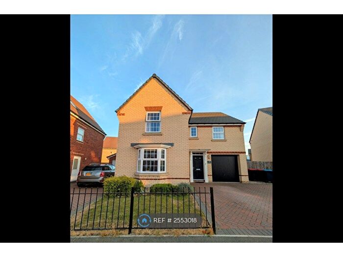 4 Bedroom Detached House To Rent In Mount Vernon Drive, Brooklands, Milton Keynes, MK10