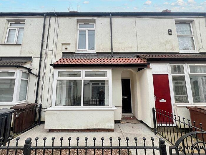 2 Bedroom Terraced House To Rent In Wellsted Street, Hull, HU3