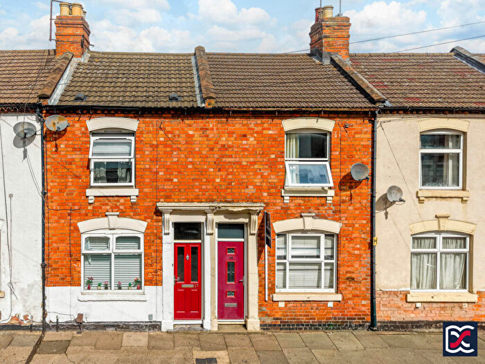 2 Bedroom Terraced House For Sale In Clare Street, Northampton, West Northamptonshire, NN1