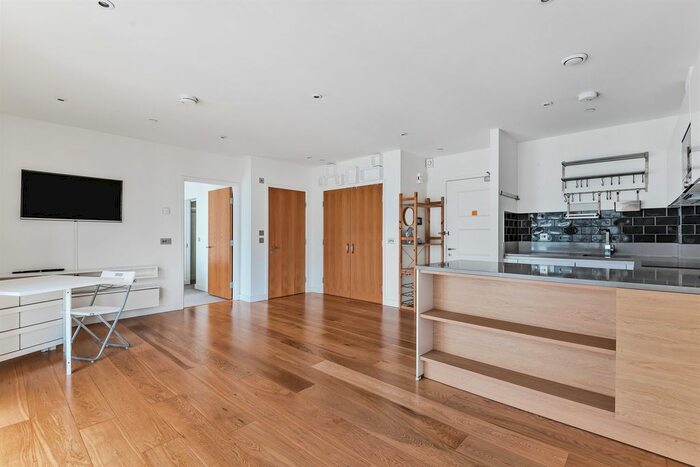 1 Bedroom Flat To Rent In The Norton, John Harrison Way, Lower Riverside, Greenwich Peninsula SE10