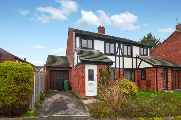 3 Bedroom Semi-Detached House For Sale In Mulcaster Avenue, Grange Park, Swindon, Wiltshire, SN5