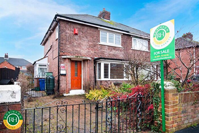 3 Bedroom Semi Detached House For Sale In Chamberlain Avenue, Doncaster, DN5