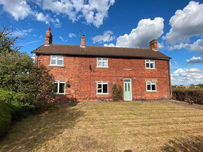 3 Bedroom House For Sale In Farmhouse & Cottage, Barlborough, S43