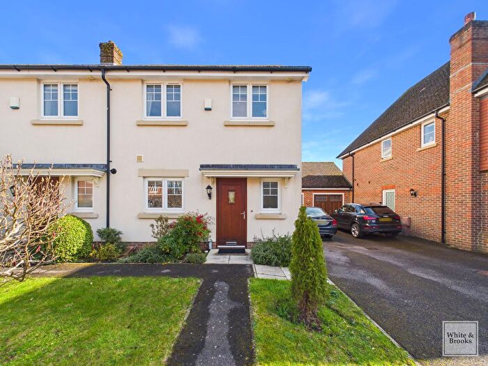 3 Bedroom End Terrace House For Sale In Meadow Close, Lavant, PO18