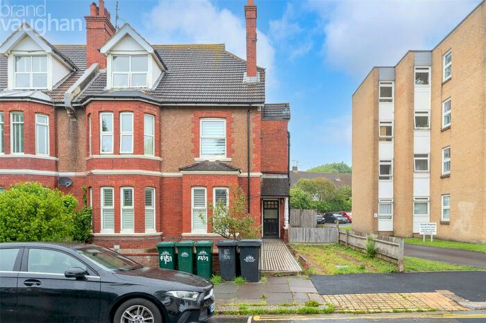 2 Bedroom Flat To Rent In Wilbury Avenue, Hove, East Sussex, BN3