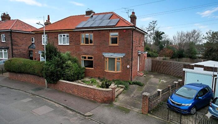 3 Bedroom Semi-Detached House For Sale In Rectory Road, Deal, CT14