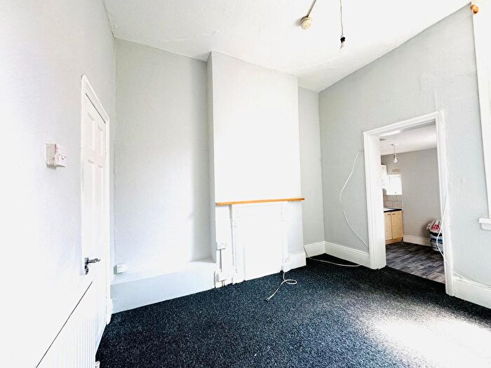 1 Bedroom Flat To Rent In Barking Road, London, E13