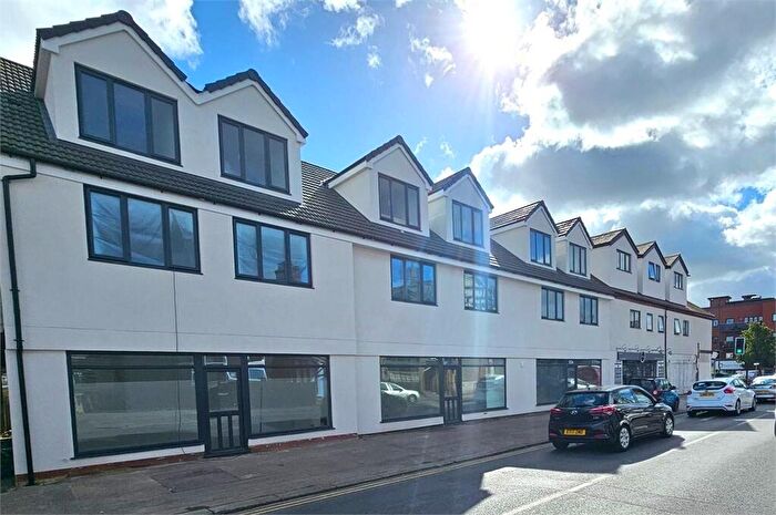 2 Bedroom Apartment To Rent In Elmsleigh Drive, Leigh On Sea, Leigh On Sea, SS9